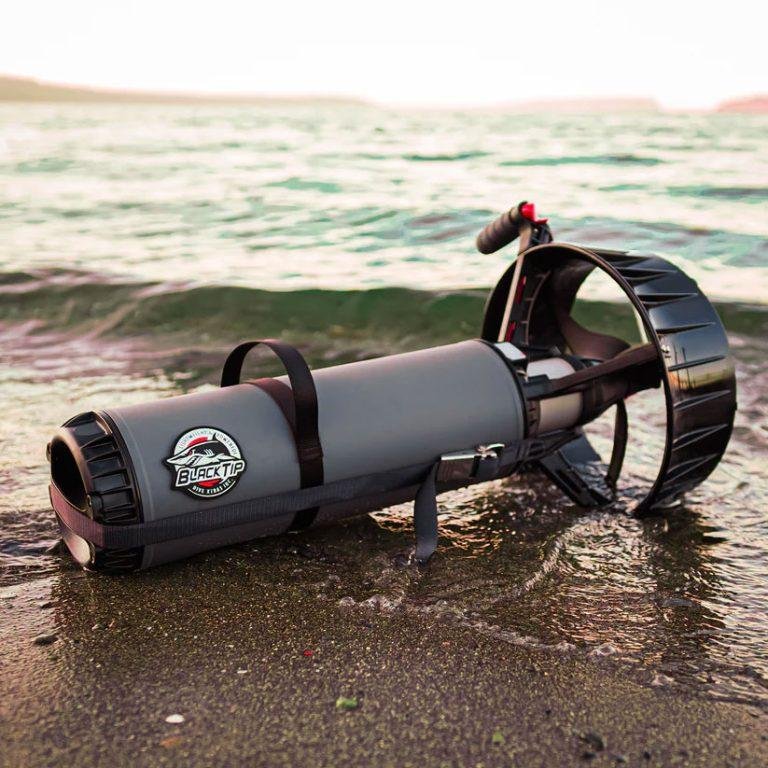 Revolutionize Your Underwater Exploration with the Dominating DiveX BlackTip Tech Scooter